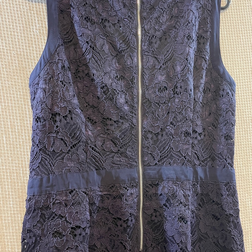 Ann Taylor size 8 navy blue lace cover sleeveless dress zip up back - Picture 5 of 5